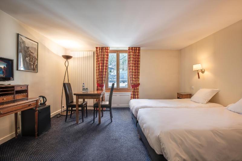 Superior Double/Twin Room image 1