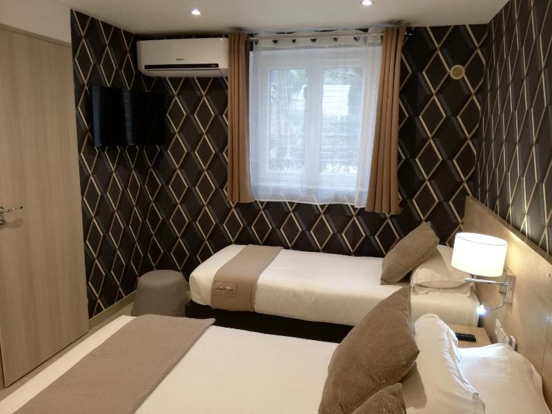 Classic Triple Room image 1