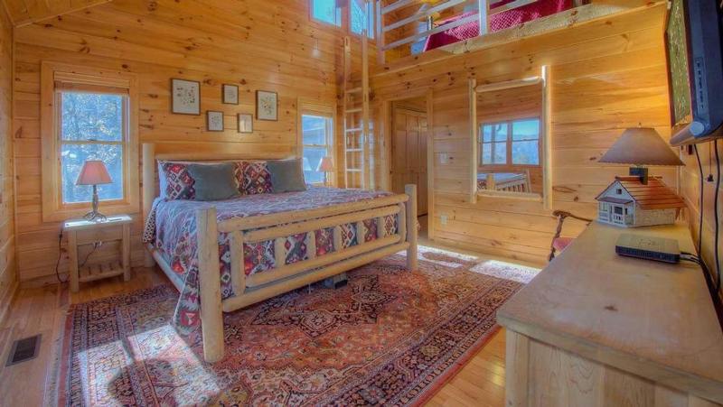 Blackberry Lodge- Pet Friendly | Outdoor Firepit | Hot Tub - image 27