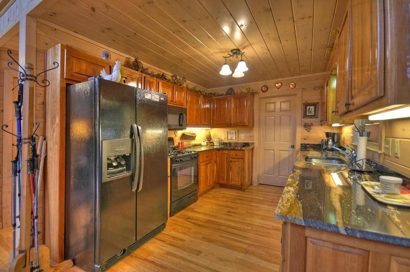 Aska Adventure Lodge- Big Game Room | Outdoor Fireplace | Firepit | Hot Tub - image 13