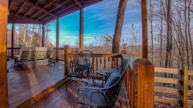 Black Dog of Blue Ridge- Pet Friendly | Fenced In Yard | Hot Tub | Outdoor Fireplace - image 30