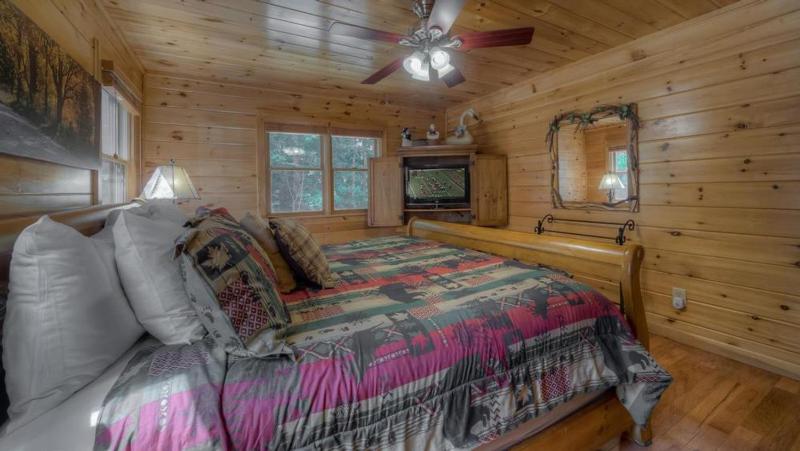 Big Sky Retreat- Pet Friendly | Game Room | Hot Tub with Views - image 41