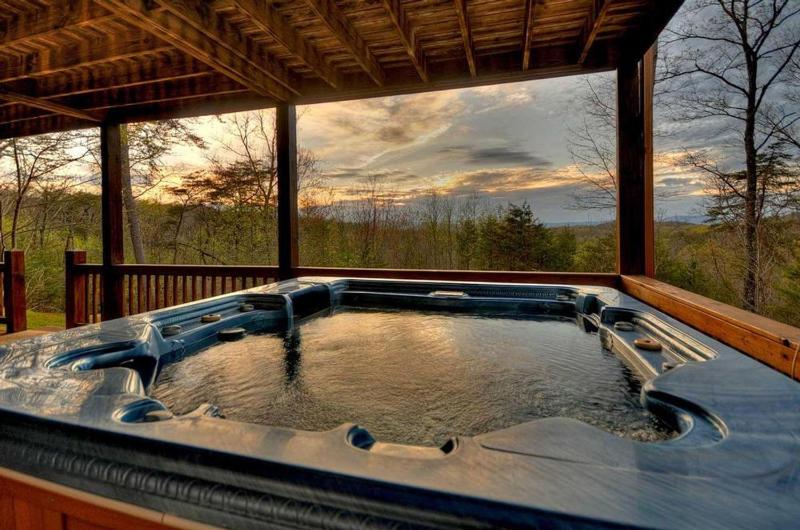 Big Sky Retreat- Pet Friendly | Game Room | Hot Tub with Views - image 9