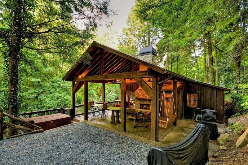 Two-Bedroom Holiday Home image 1