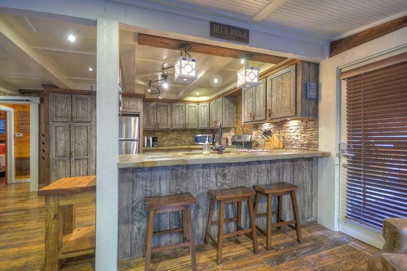 Creekside R&R- Fish or Tube from Deck | Outdoor Living | Screened Porch | Hot Tub - image 23