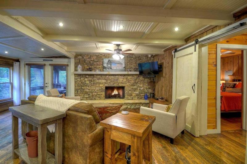 Creekside R&R- Fish or Tube from Deck | Outdoor Living | Screened Porch | Hot Tub - image 29