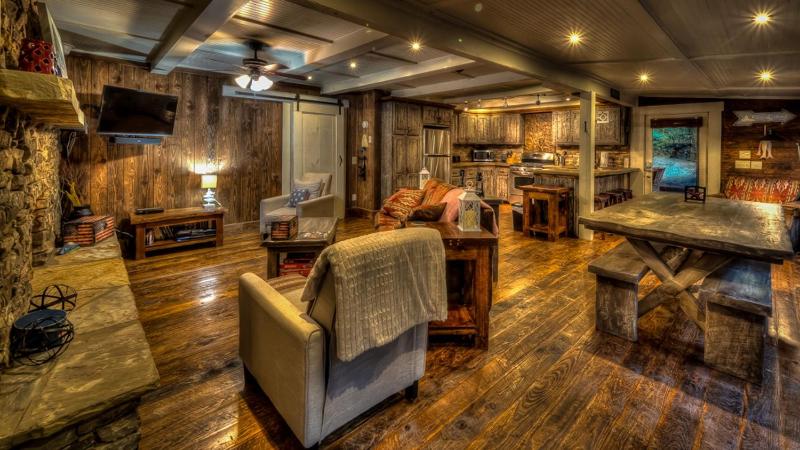 Creekside R&R- Fish or Tube from Deck | Outdoor Living | Screened Porch | Hot Tub - image 12