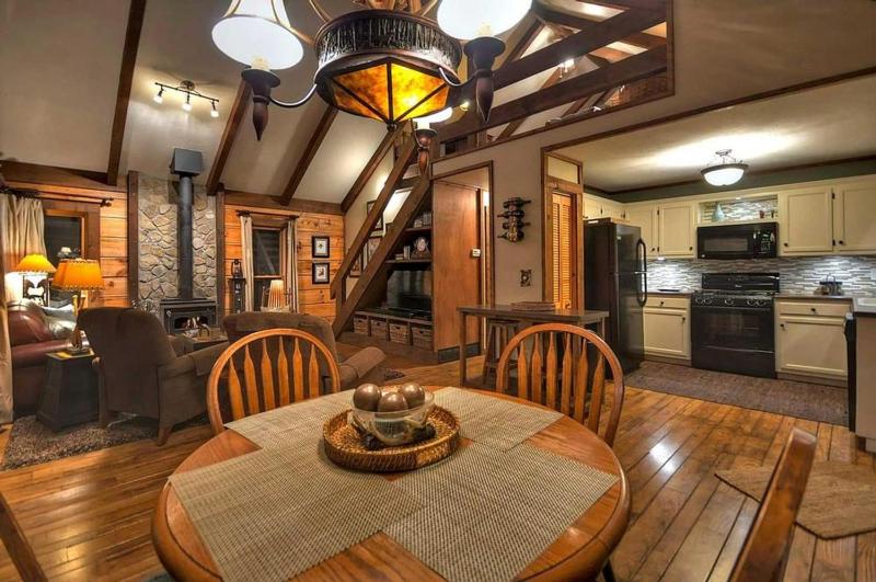 Cozy View- Hot Tub | Screened Porch | Incredible Views - image 11