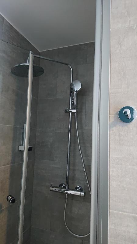 Double Room with Private Shower and Shared Toilet image 3