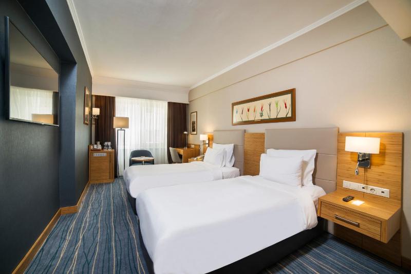 Standard Room image 3