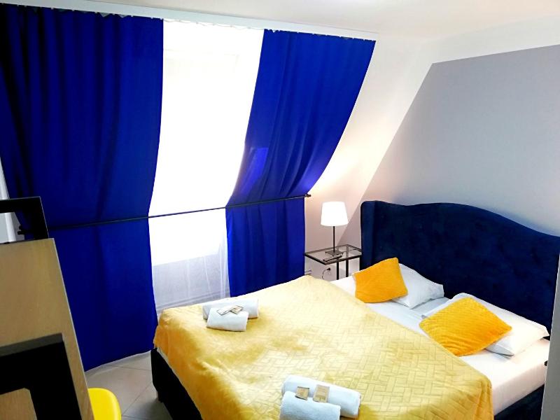 Budget Double Room image 2