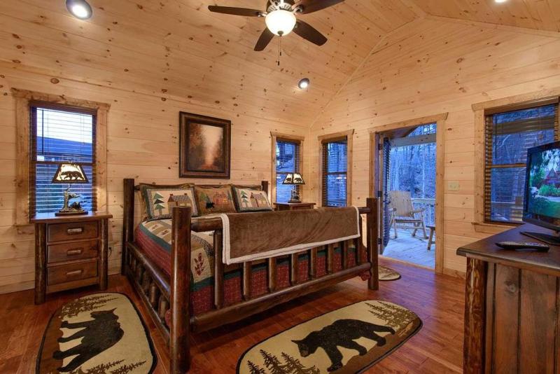Mountainside Retreat- Hot Tub | Spectacular Mountain Views | Screened In Porch - image 6