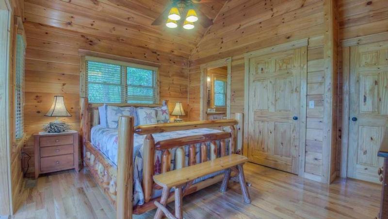 Laurel Valley Lodge- Pet Friendly | Outdoor Fire Pit & Fireplace | Game Room - image 17