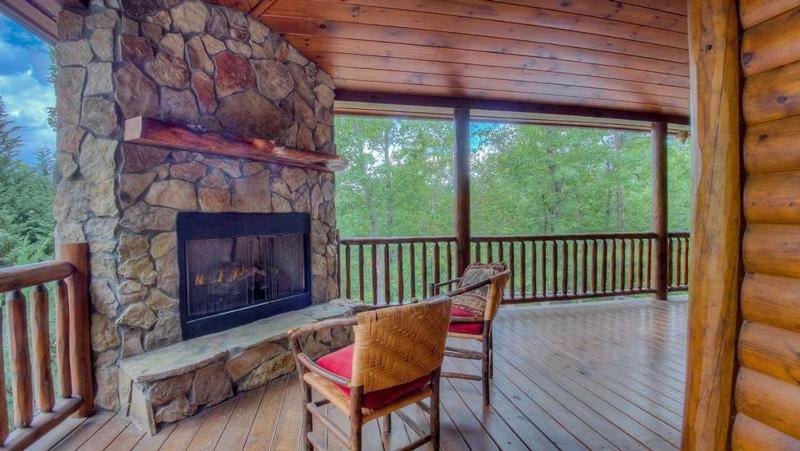 Laurel Valley Lodge- Pet Friendly | Outdoor Fire Pit & Fireplace | Game Room - image 11