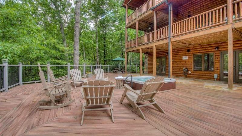 Laurel Valley Lodge- Pet Friendly | Outdoor Fire Pit & Fireplace | Game Room - image 9