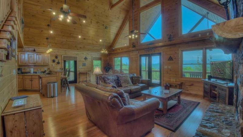 Majestic Peace- Dog Friendly | Screened Porch | Spectacular Views - image 7