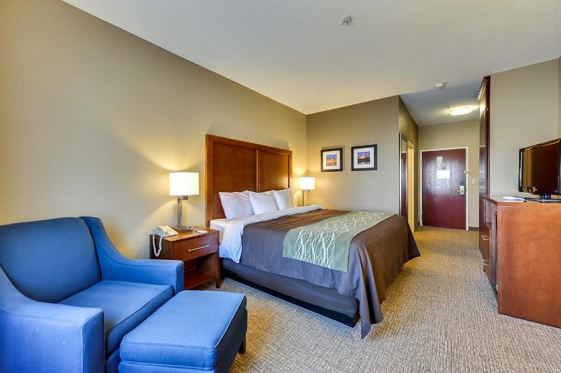 King Room - Non-Smoking image 3