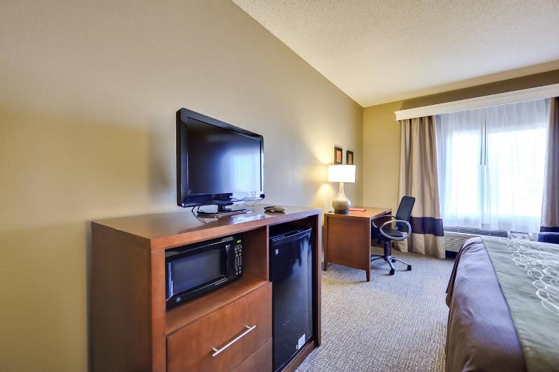 King Room - Non-Smoking image 4