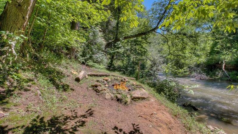 Rock N' River- Riverside retreat | Year Round Trout Stream | Master on Main - image 25