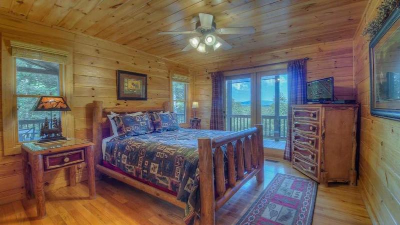 Sunset Lodge- 2 BDR with Billiards | Large Stone Fire Pit | Views Galore - image 5
