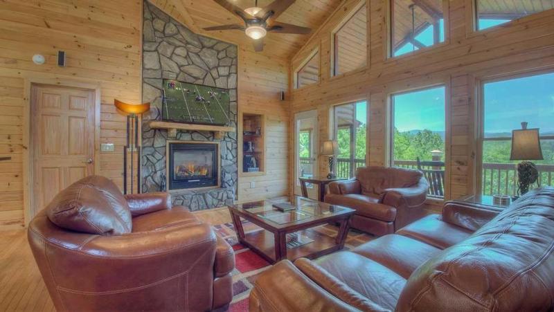 Tondelia- Unique and Contemporary | Outdoor Living | Master on Main - image 21