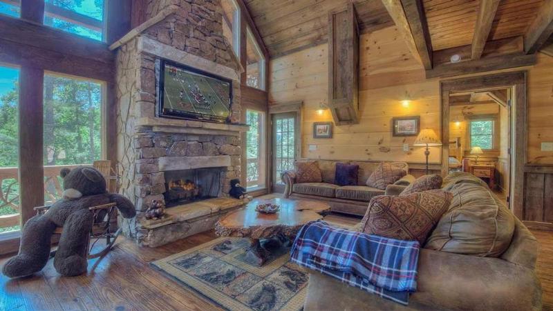Whitewater Wilderness- Riverside Retreat | Outdoor Living | Luxury Kitchen - image 13
