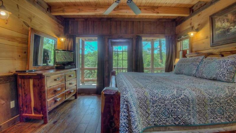 Whitewater Wilderness- Riverside Retreat | Outdoor Living | Luxury Kitchen - image 15