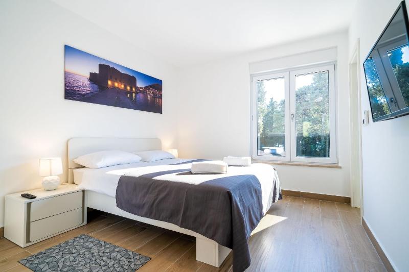 Three Bedroom Apartment with Private Pool image 2