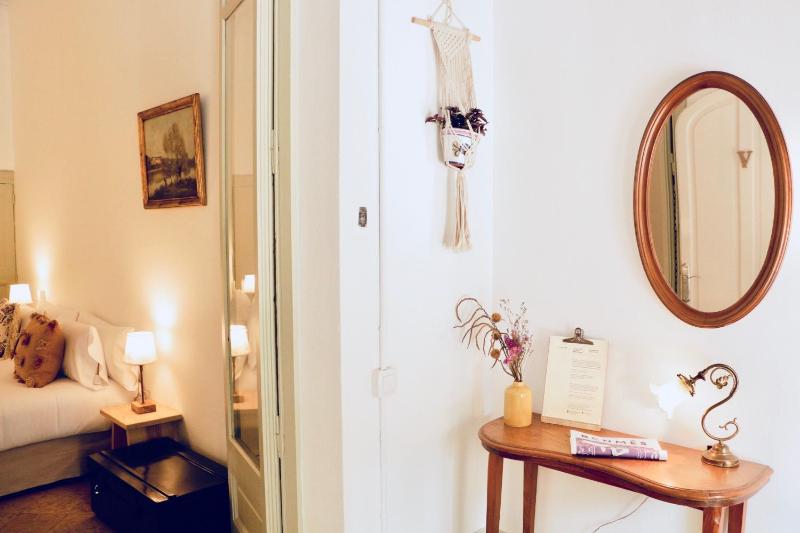 Superior Double Room image 4