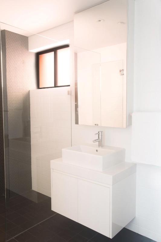 One-Bedroom Apartment with Balcony image 3