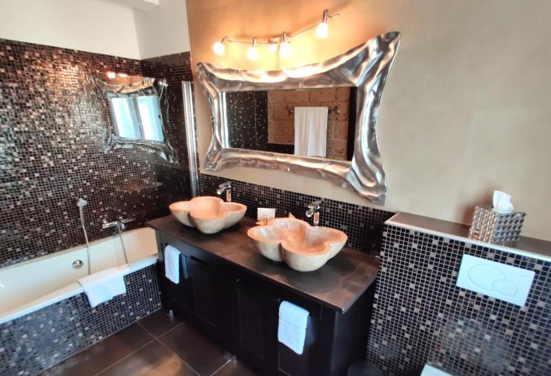Maison Prestige Saint Tropez by Roberto Geissini - image 14