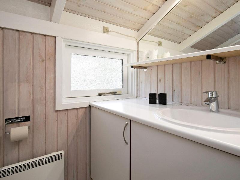 Four-Bedroom Holiday Home image 3
