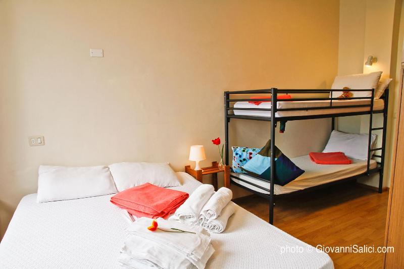 Classic Triple Room image 3