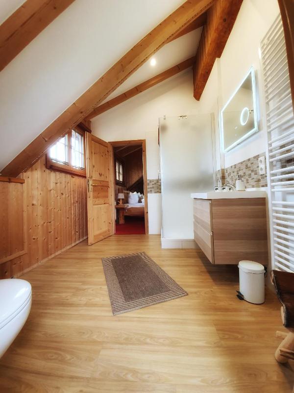 Double Room with Balcony Log House image 3