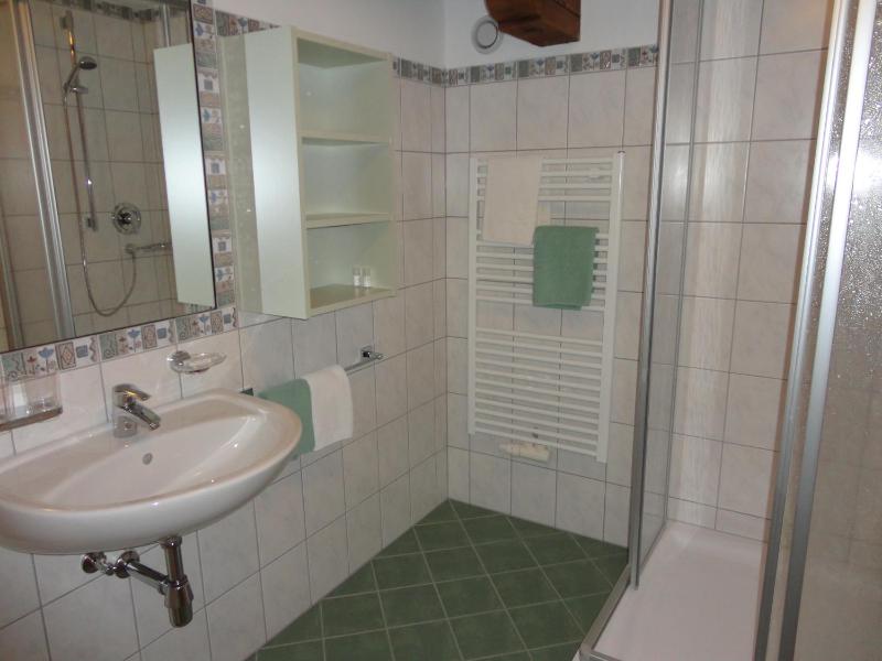 Family Room (2 Adults + 1 Child) image 2