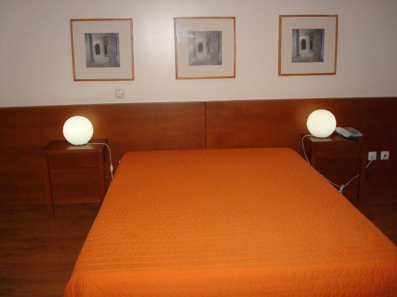 Double Room image 3