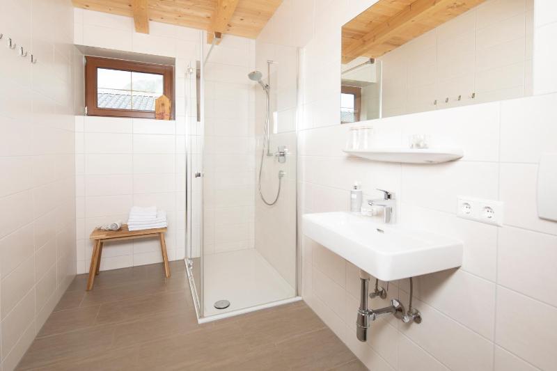 Quadruple Room image 3