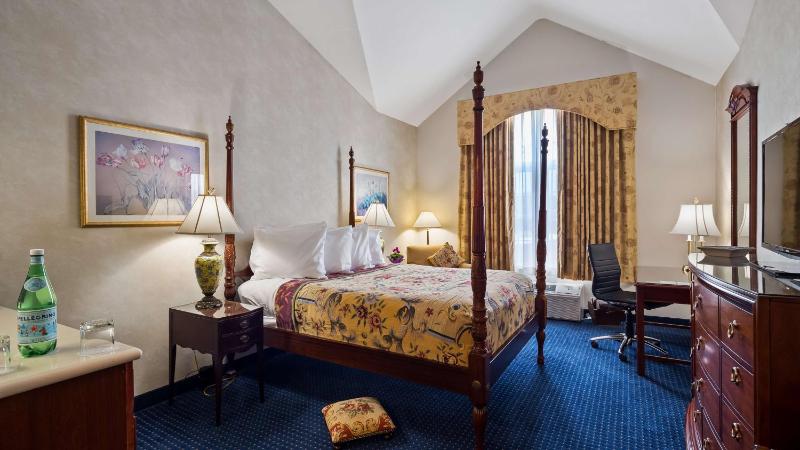 Executive King Room - Non-Smoking image 2