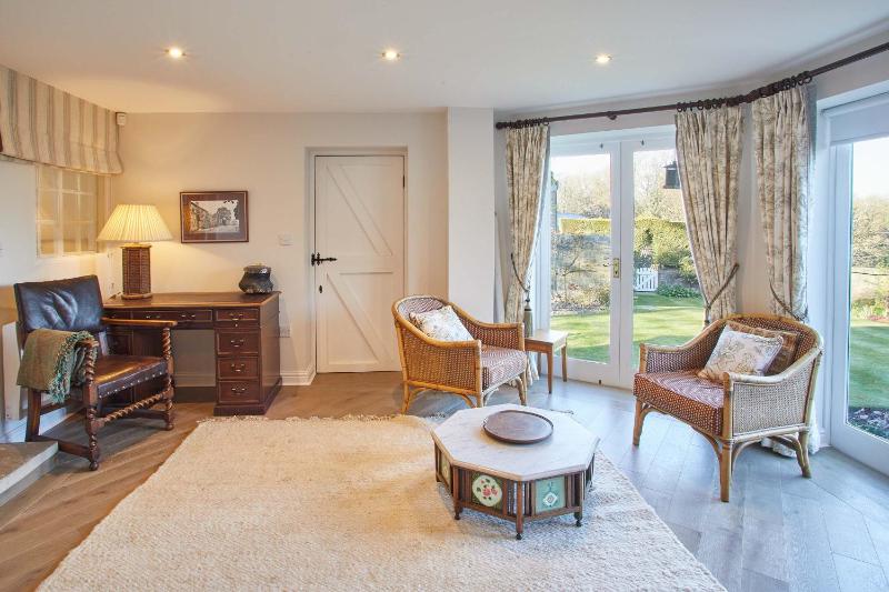 Host & Stay - Tithe Cottage - image 7