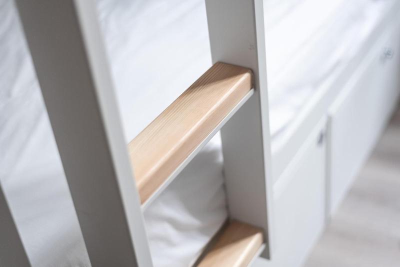 Bed in 6-Bed Mixed Dormitory Room image 4