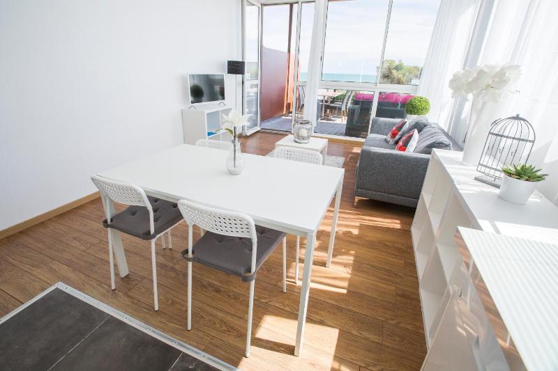 Prestige Apartment with Terrace and Sea View image 3