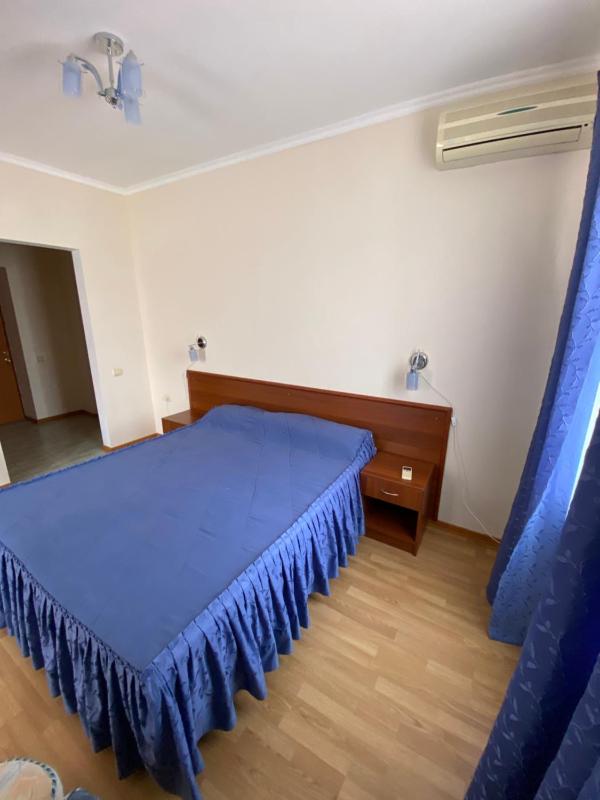 Triple Room with Balcony image 3