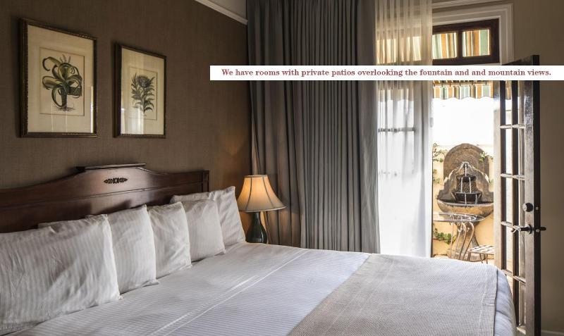 Deluxe King Room image 4