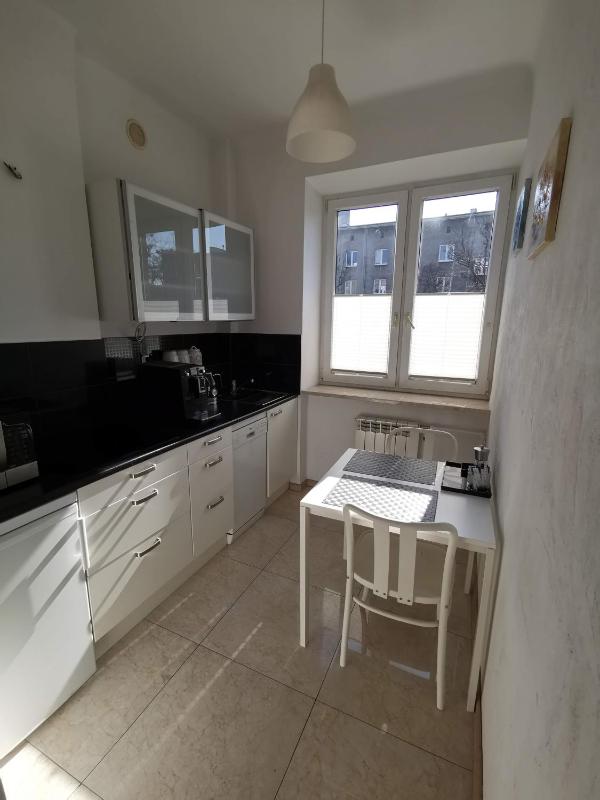 Studio Apartment image 3