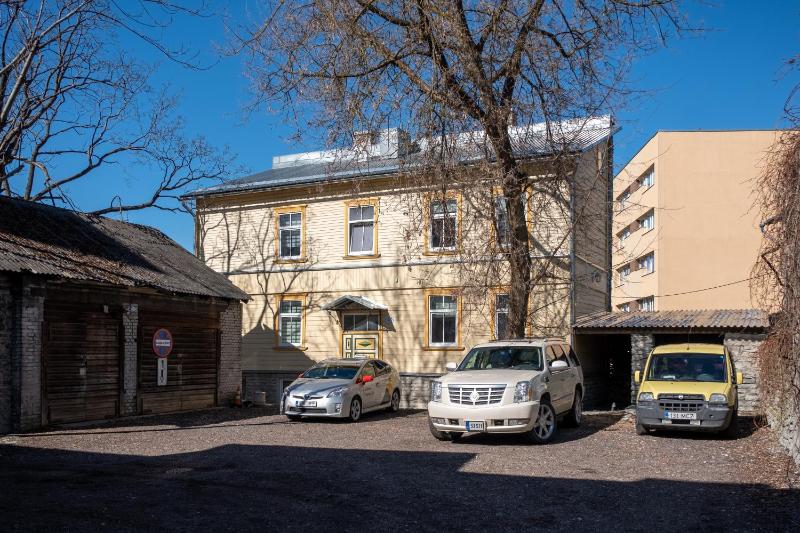 Apartment - Split Level image 2