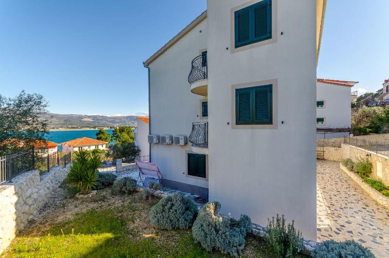 Apartments Mia - image 15