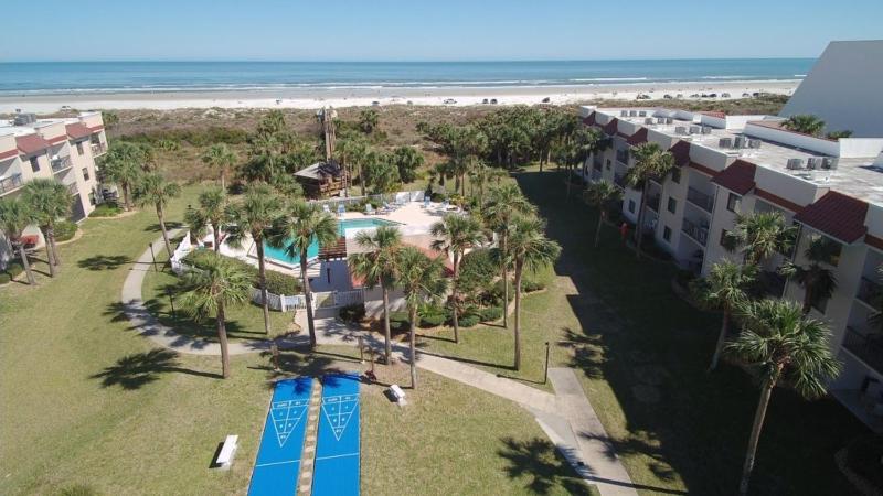 One-Bedroom Apartment image 4