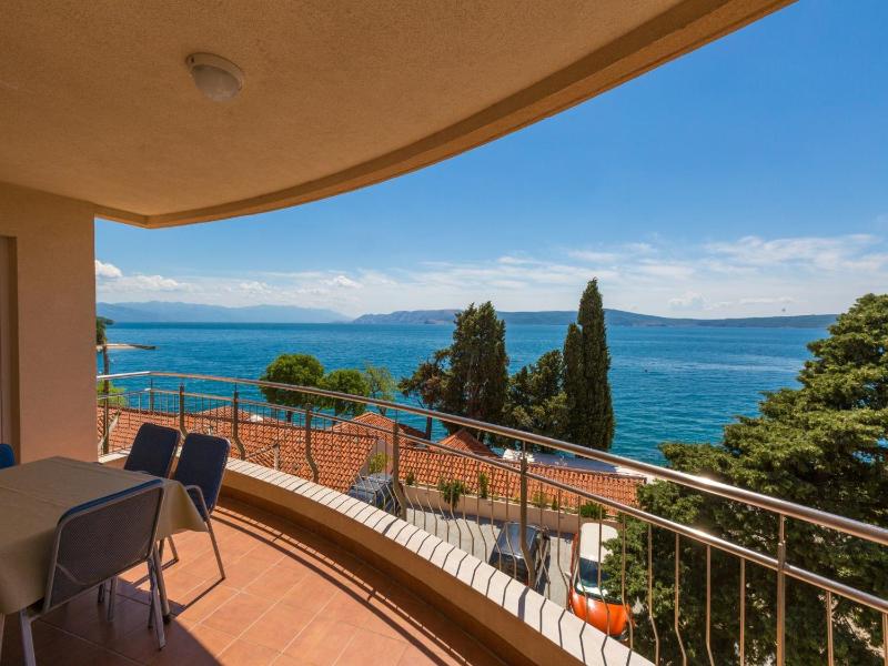 Two-Bedroom Apartment with Balcony image 2