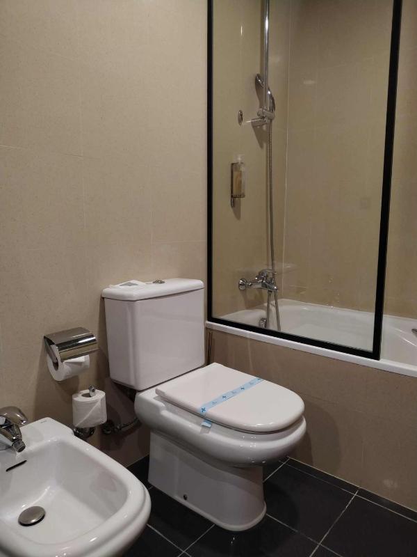 Double Room image 3