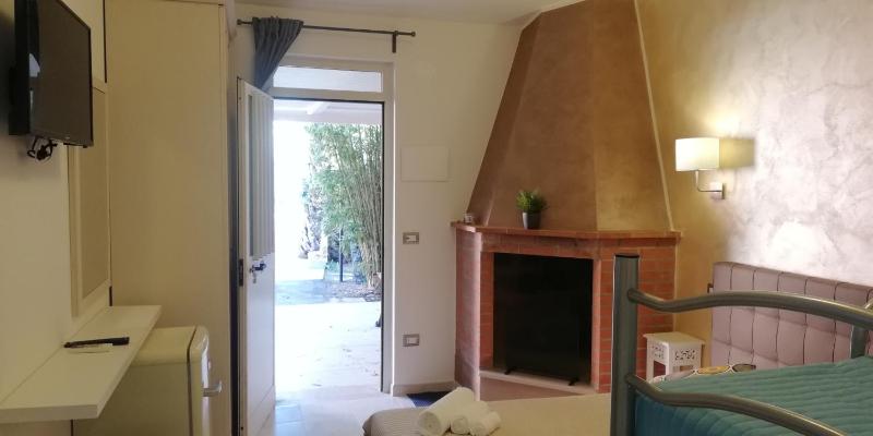 Quadruple Room with Garden View image 3